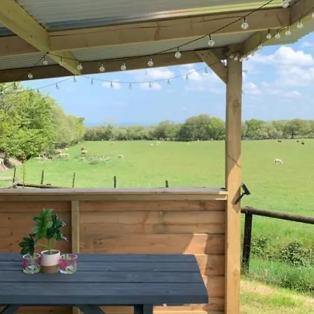 Yurt Glyncoch Isaf Farm Hotel Llangranog Exterior photo